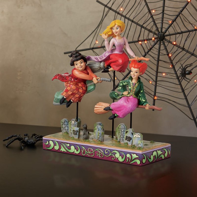 Come We Fly (Sanderson Sisters Figurine)